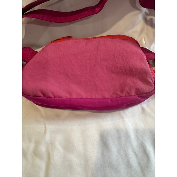 Everywhere Belt Bag - Picture 9 of 12